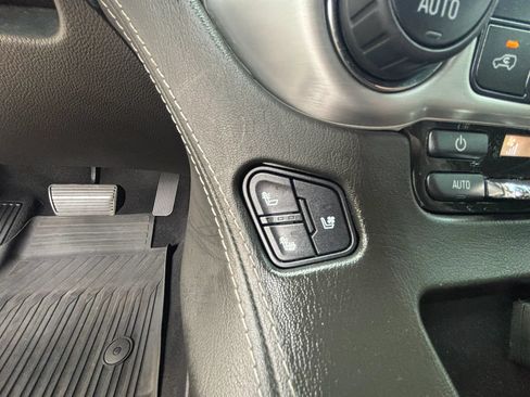 Used 2019 GMC Yukon SLT w/ Premium Edition AWD/4WD image 19