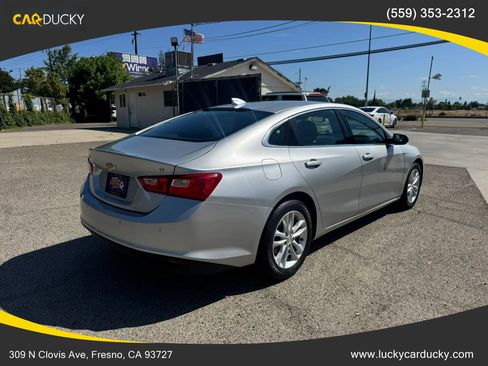 Used 2017 Chevrolet Malibu LT w/ Driver Confidence Package FWD image 5