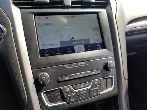 Used 2019 Ford Fusion SEL FWD image 20