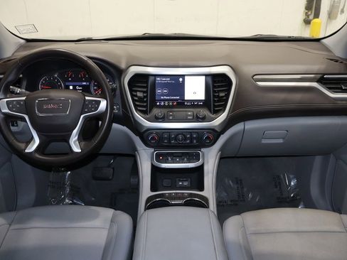 Used 2023 GMC Acadia SLT image 33