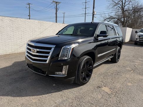 Used 2018 Cadillac Escalade Premium Luxury image 1