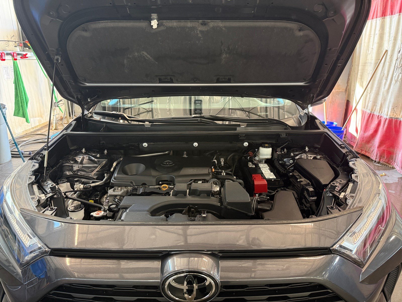 Used 2023 Toyota RAV4 LE FWD image 20