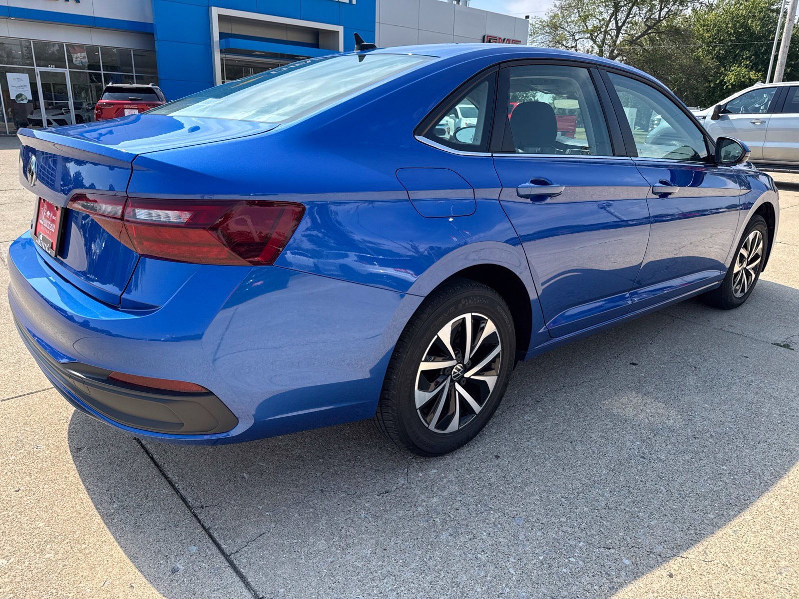Used 2024 Volkswagen Jetta S FWD image 3