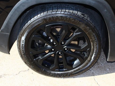 Used 2019 GMC Terrain SLT w/ Preferred Package image 4