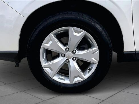 Used 2015 Subaru Forester 2.5i w/ Alloy Wheel Package image 11