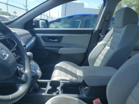 Used 2017 Honda CR-V LX image 9