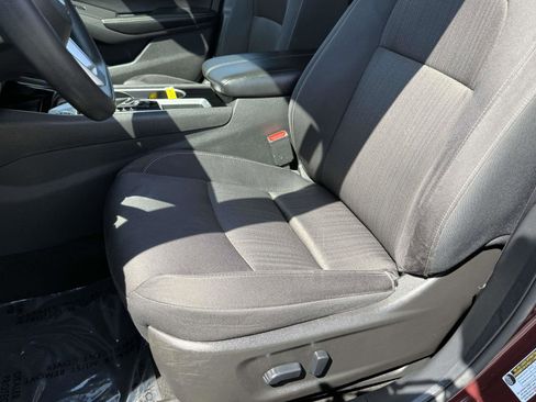 Used 2024 Nissan Altima 2.5 SV FWD image 17
