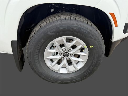 New 2026 Nissan Frontier S image 9