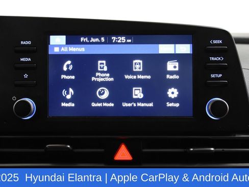 Used 2025 Hyundai Elantra SE FWD image 15