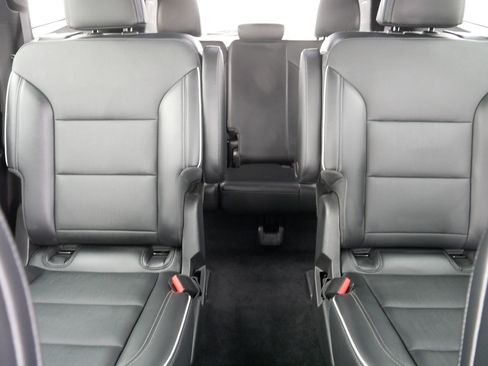 Certified 2025 Buick Enclave Preferred image 13