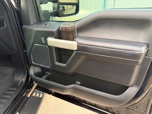 Used 2020 Ford F250 Lariat w/ Tremor Off-Road Package AWD/4WD image 20
