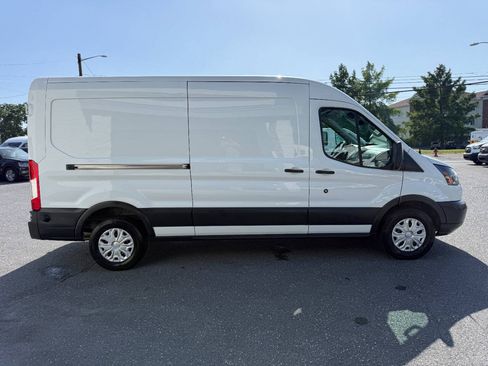 Used 2017 Ford Transit 250 148 Medium Roof RWD image 35