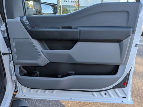 Used 2024 Ford F250 XL w/ XL Chrome Package image 33