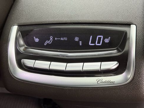 Used 2021 Cadillac XT6 Premium Luxury AWD/4WD image 20