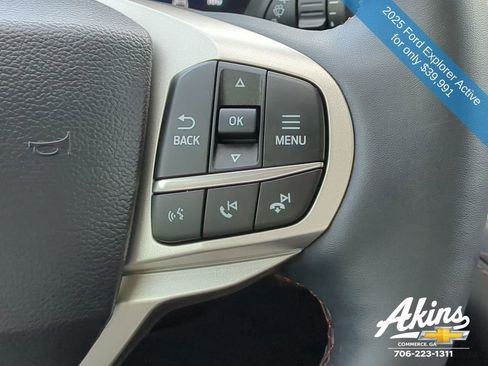 Used 2025 Ford Explorer Active w/ Active Comfort Package image 26