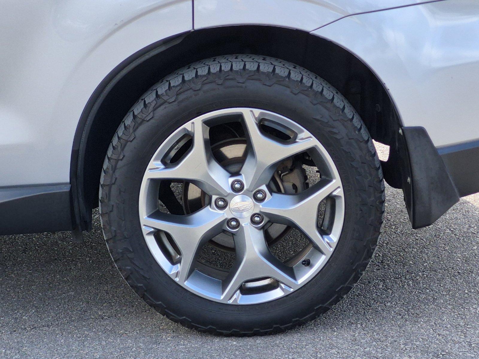 Used 2016 Subaru Forester 2.5i Touring w/ Eyesight & Navigation System AWD/4WD image 24