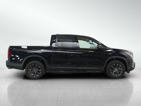 Used 2023 Honda Ridgeline Sport image 6