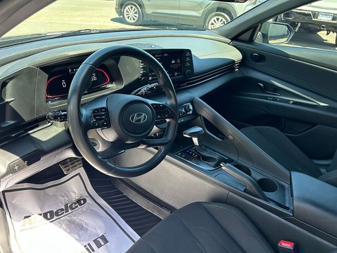 Used 2025 Hyundai Elantra Sport w/ Cargo Package FWD image 9