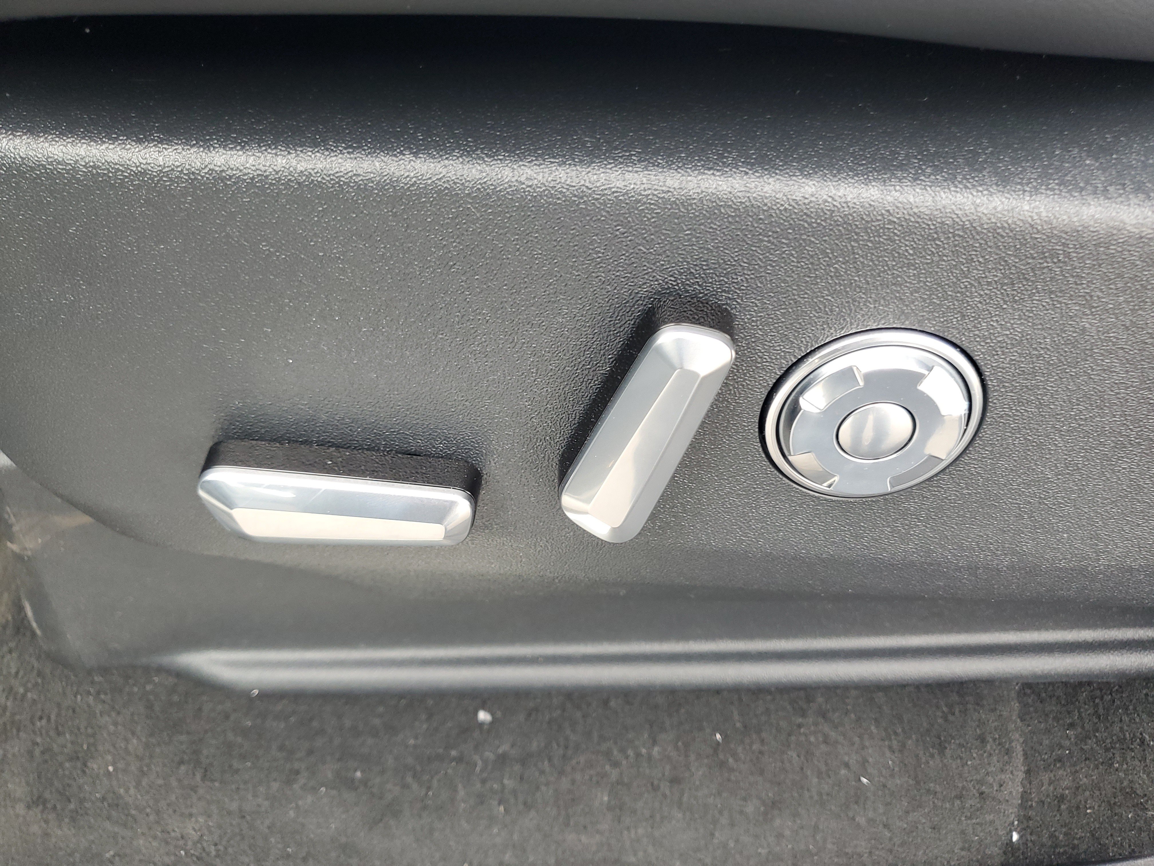 New 2026 Lincoln Navigator Reserve AWD/4WD image 12