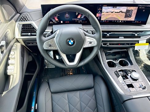New 2027 BMW X7 xDrive40i w/ Executive Package AWD/4WD image 17