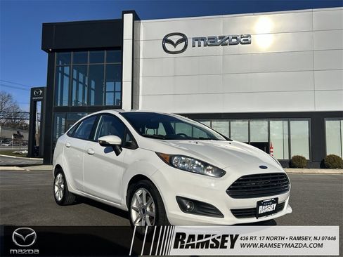 Used 2016 Ford Fiesta SE w/ Equipment Group 201A image 1