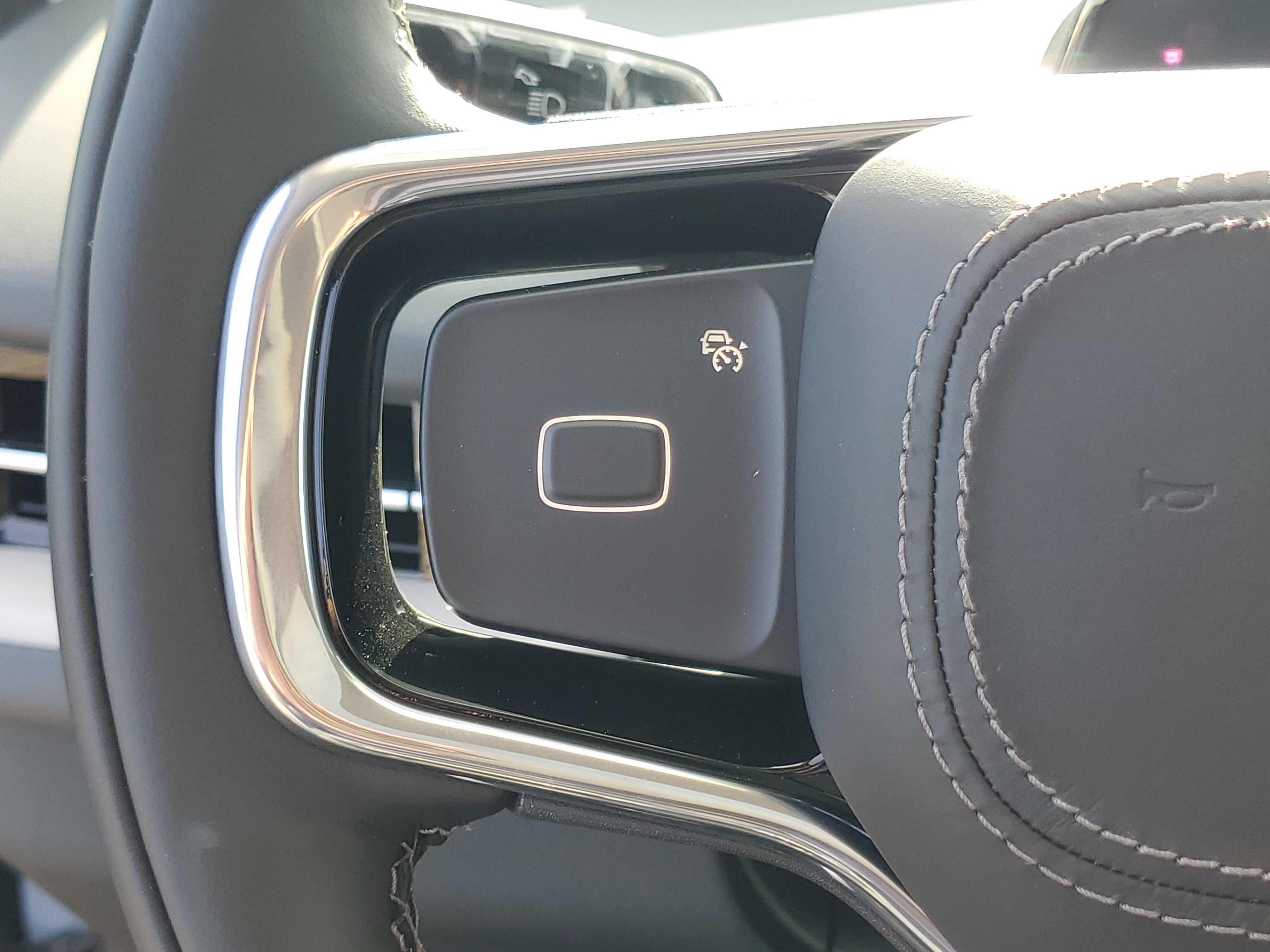 New 2027 Lincoln Navigator Reserve AWD/4WD image 17