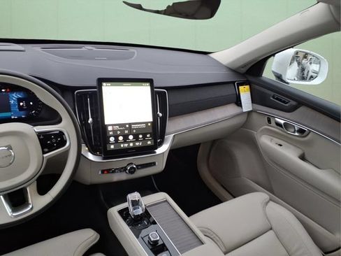 New 2026 Volvo XC90 B6 Ultra w/ Protection Package AWD/4WD image 14