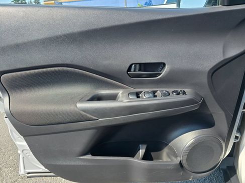 Used 2020 Nissan Kicks S FWD image 15