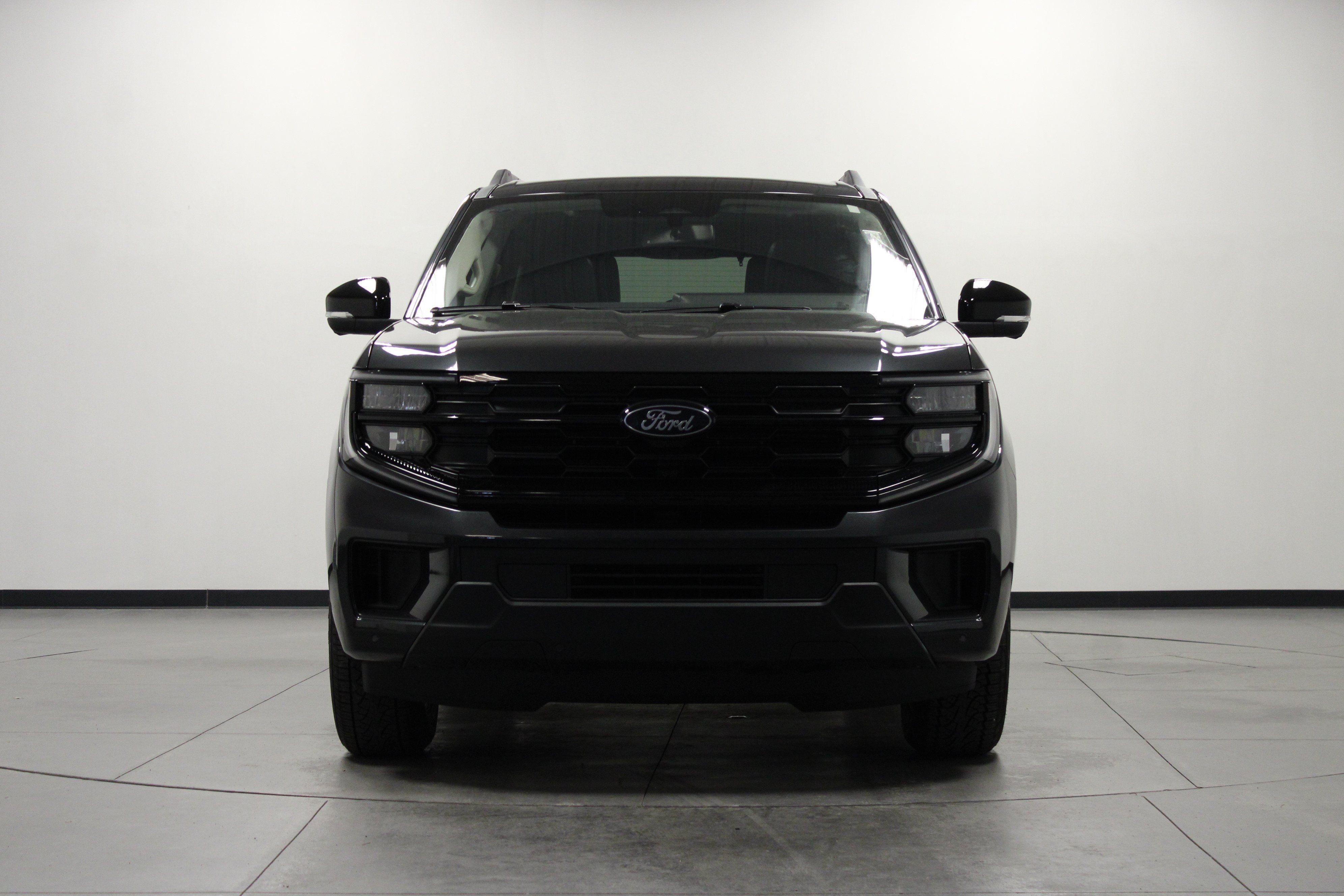 Used 2025 Ford Expedition Active AWD/4WD image 9