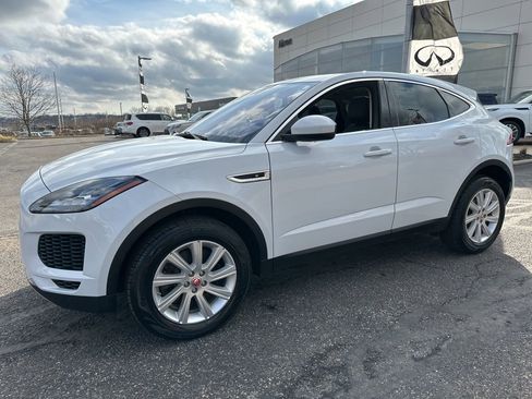 Used 2018 Jaguar E-PACE S image 9