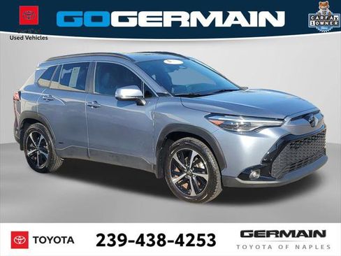 Certified 2024 Toyota Corolla Cross XSE image 5