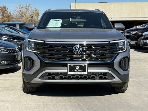New 2026 Volkswagen Atlas Cross Sport SE FWD image 6