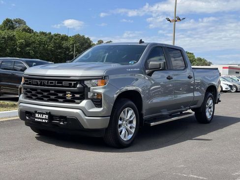 Used 2025 Chevrolet Silverado 1500 Custom AWD/4WD image 24
