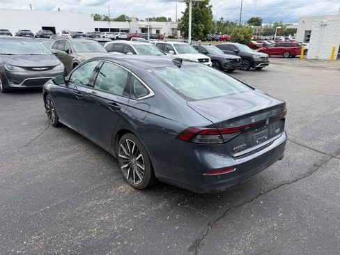 Used 2024 Honda Accord Touring image 2