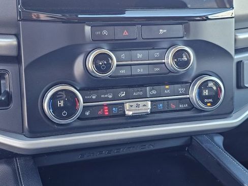 Certified 2024 Ford Expedition XLT image 21