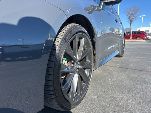 Used 2023 Toyota Corolla SE w/ SE Premium Package image 10