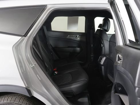 Used 2025 Kia Sportage X-Line AWD/4WD image 30