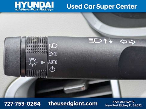 Used 2017 Chevrolet Equinox LT w/ Convenience Package FWD image 29