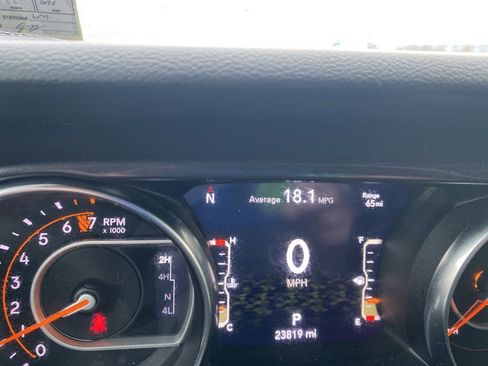 Certified 2022 Jeep Gladiator Sport image 25