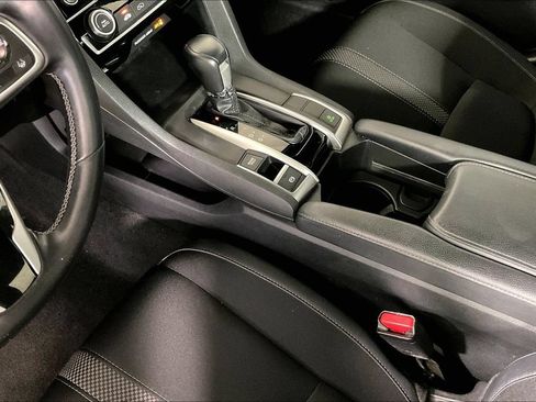 Used 2019 Honda Civic Sport image 17