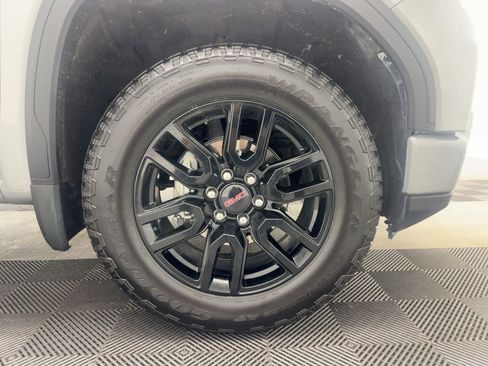 Certified 2025 GMC Sierra 1500 Elevation image 12