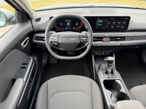 Used 2025 Kia K4 image 20