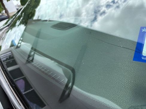 Used 2016 Honda Pilot Touring image 12