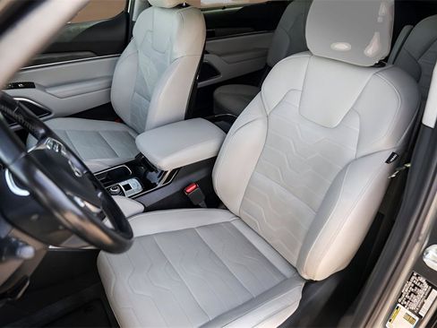 Used 2020 Kia Telluride SX w/ SX Prestige Package image 7