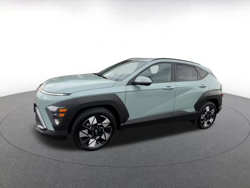 Used 2025 Hyundai Kona SEL image 8