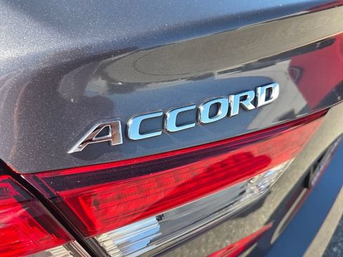 Used 2018 Honda Accord EX-L image 15