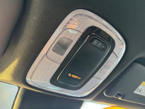 Certified 2025 Hyundai Elantra Sport image 16