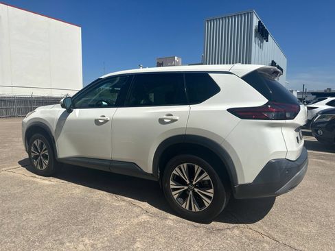 Used 2021 Nissan Rogue SV FWD image 5