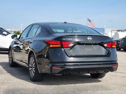 Certified 2025 Nissan Altima 2.5 SV FWD image 4