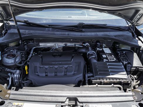 Used 2019 Volkswagen Tiguan SE AWD/4WD image 15